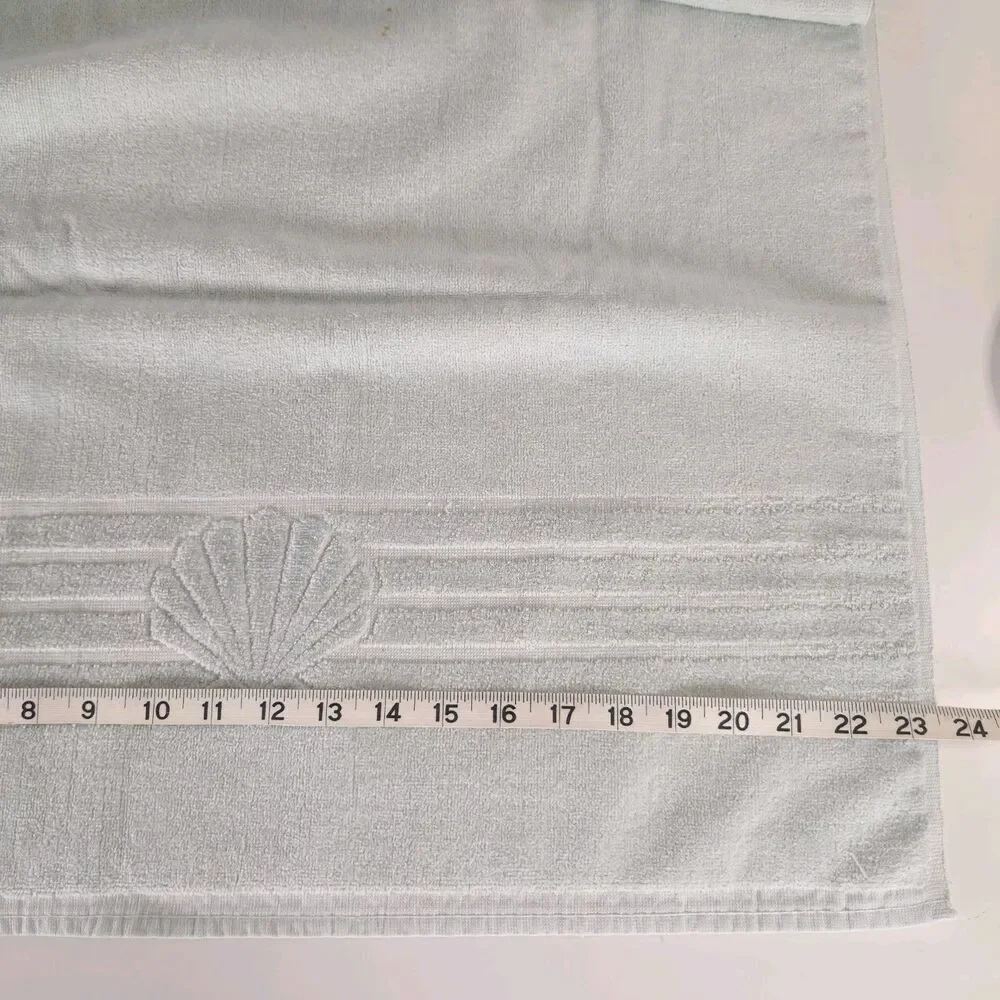 VTG Cannon Retro Bath Towel USA Light Blue Seashell Made In USA READ